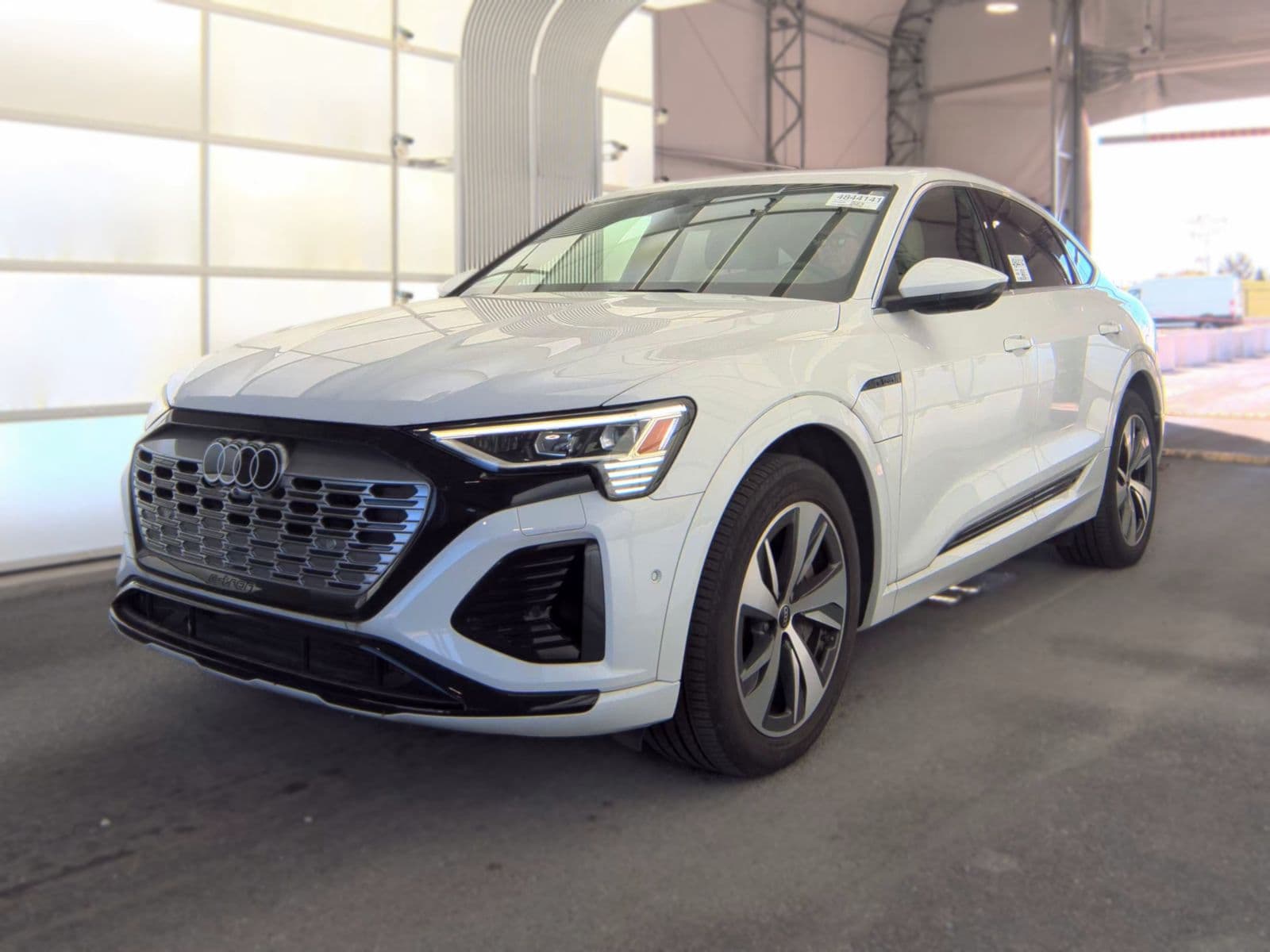 2024 AUDI Q8 E-TRON PREMIUM Plus