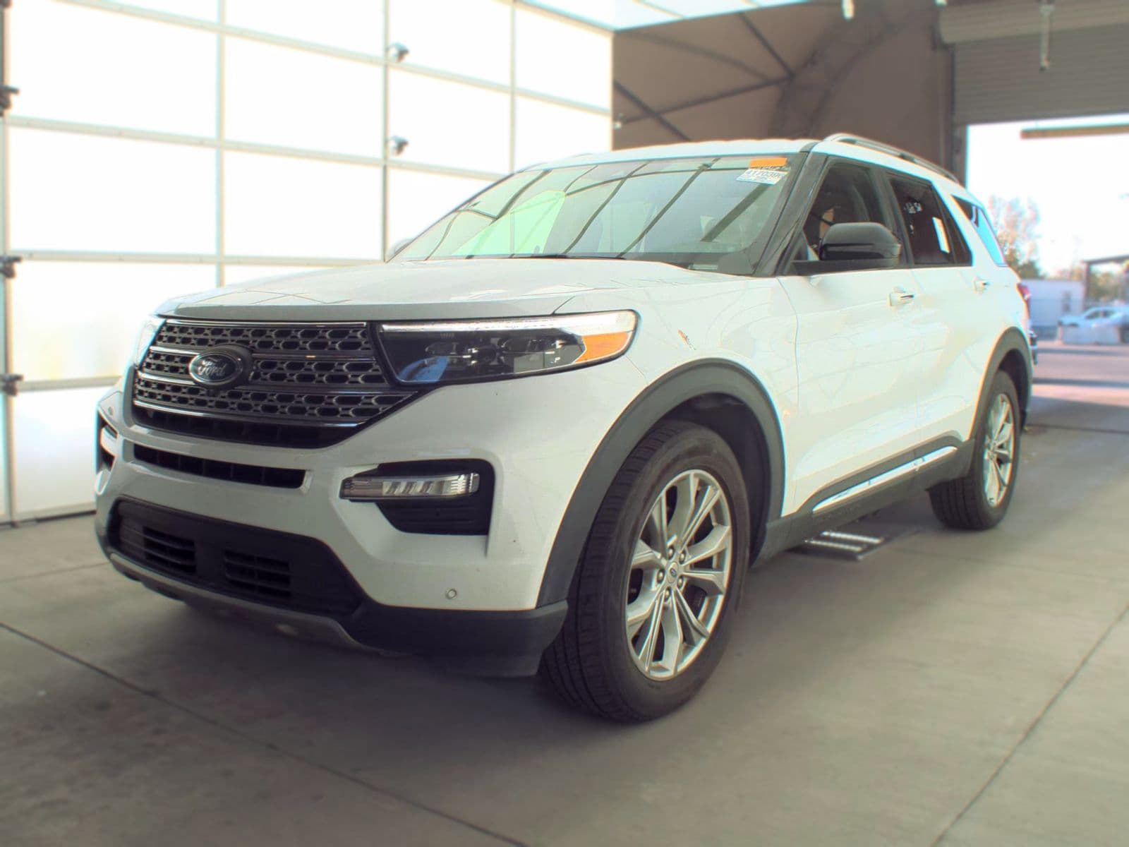 2023 FORD EXPLORER Limited 1