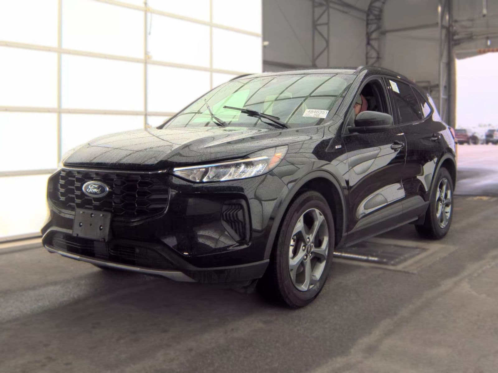 2025 FORD ESCAPE ST-Line 1