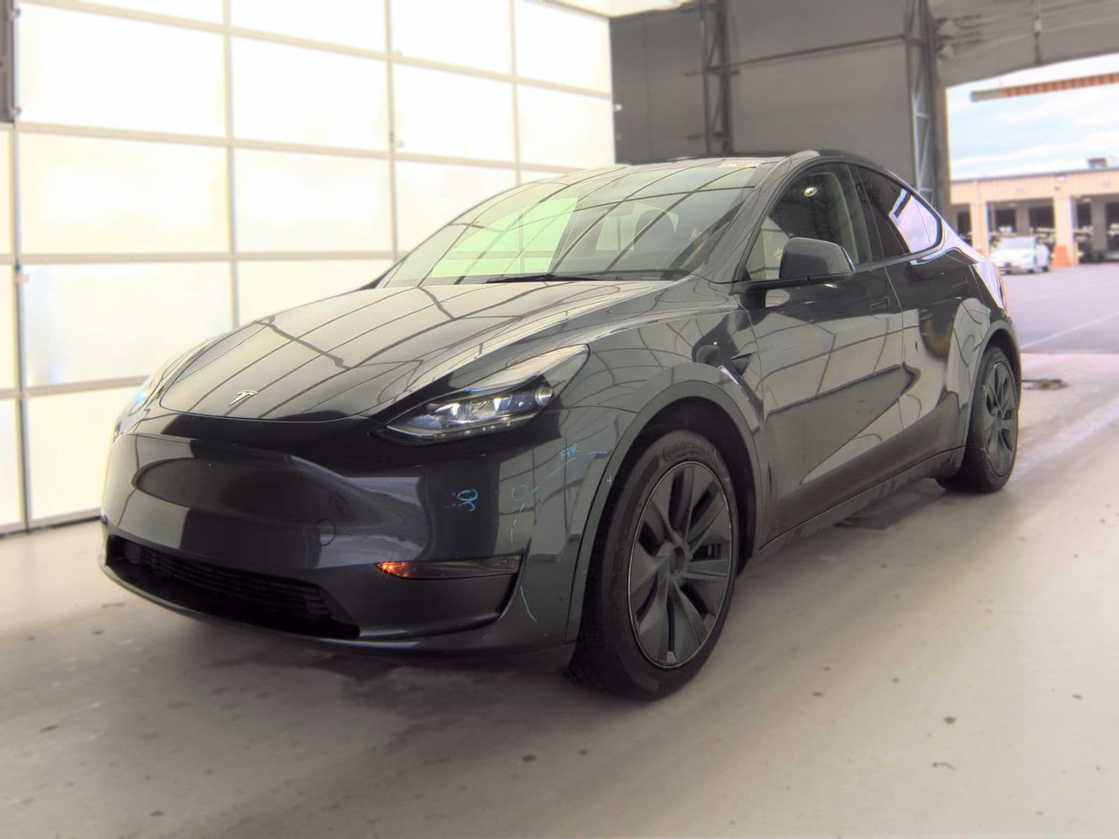 2024 TESLA MODEL Y STANDARD Range