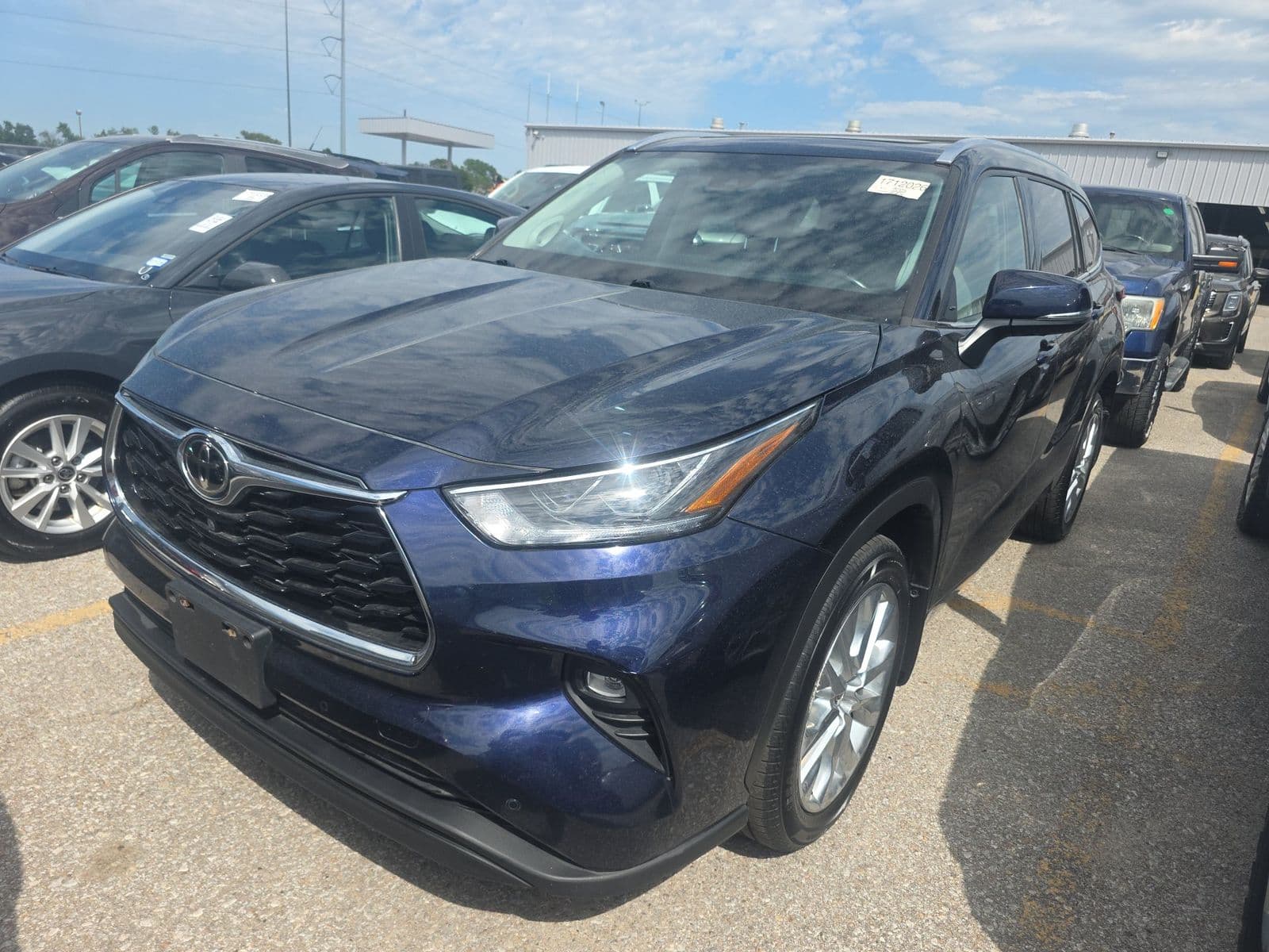 2021 TOYOTA HIGHLANDER Limited