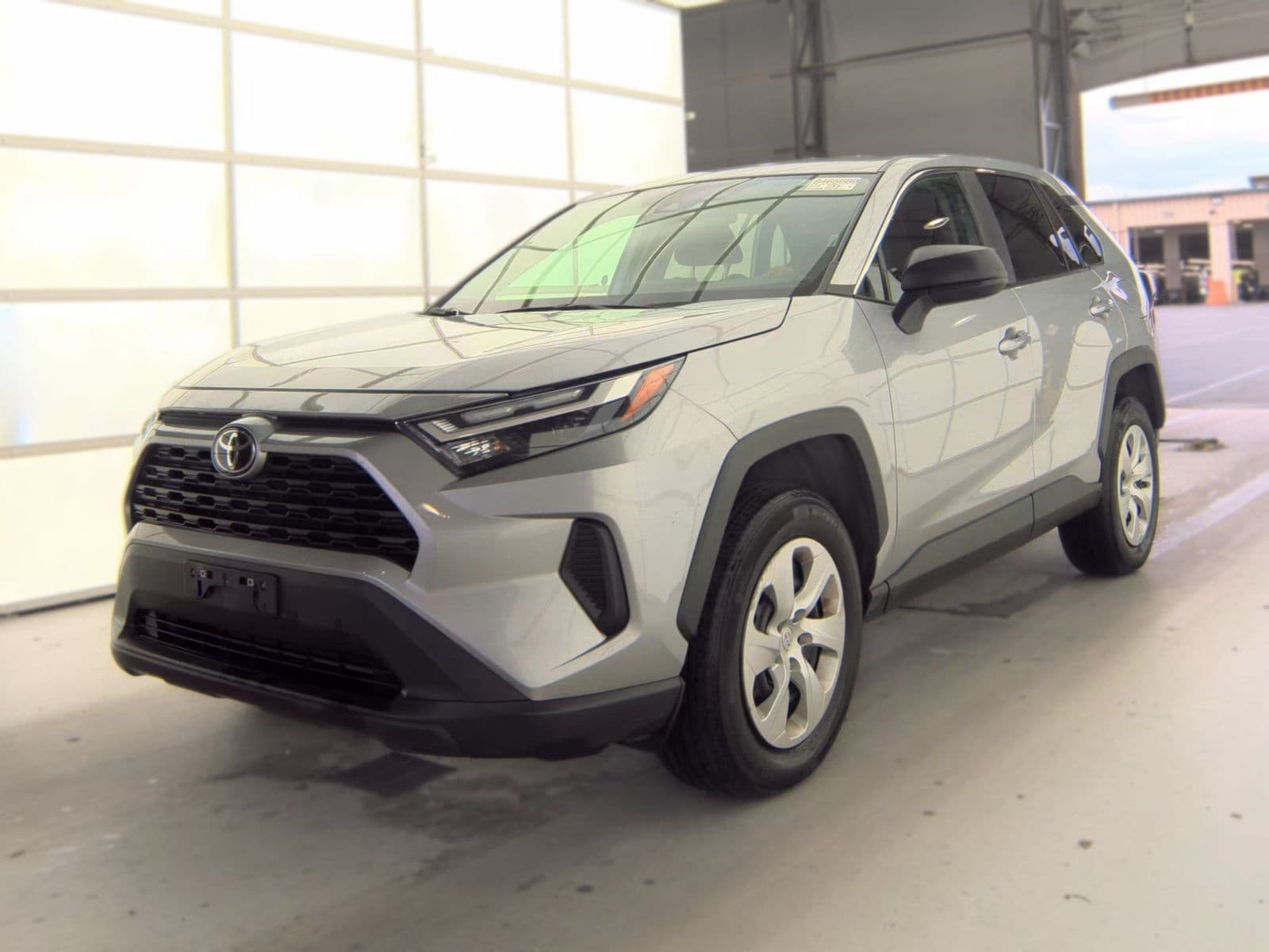 2025 TOYOTA RAV4 LE