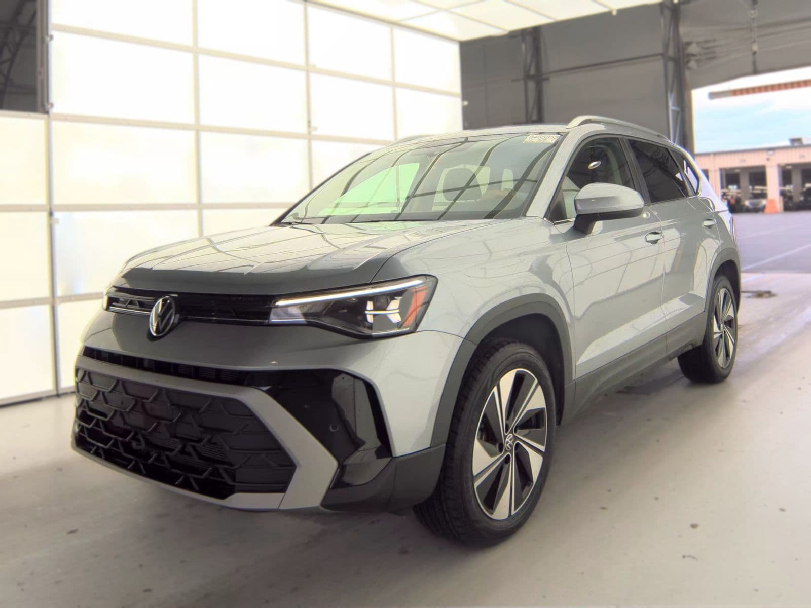 2025 VOLKSWAGEN TAOS SE