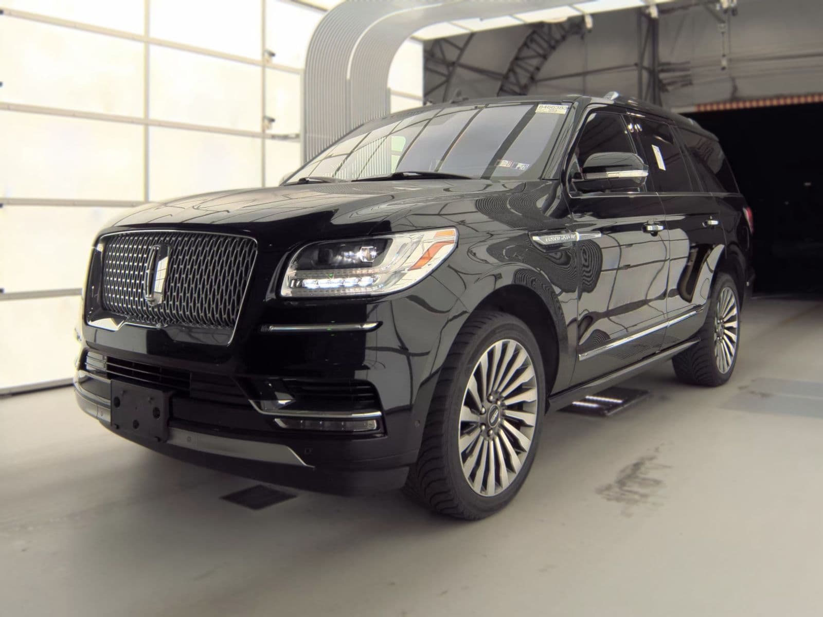 2019 LINCOLN NAVIGATOR Reserve