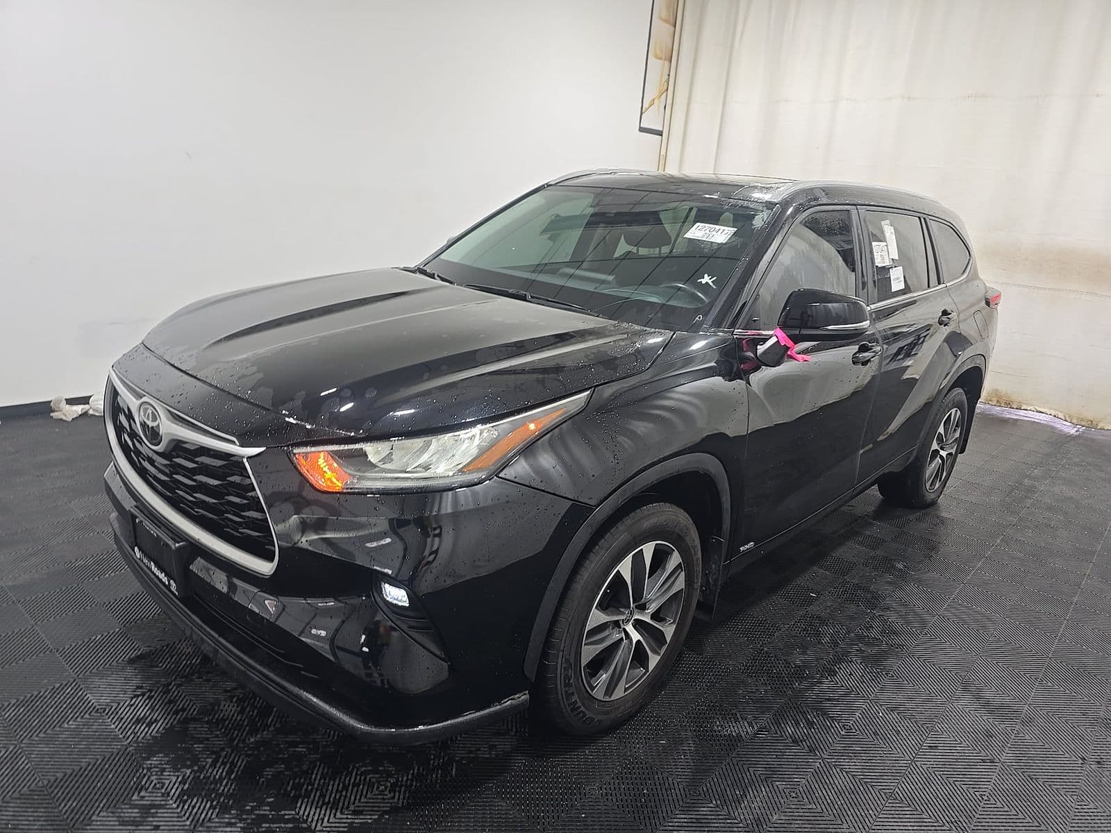 2025 TOYOTA HIGHLANDER HYBRID XLE
