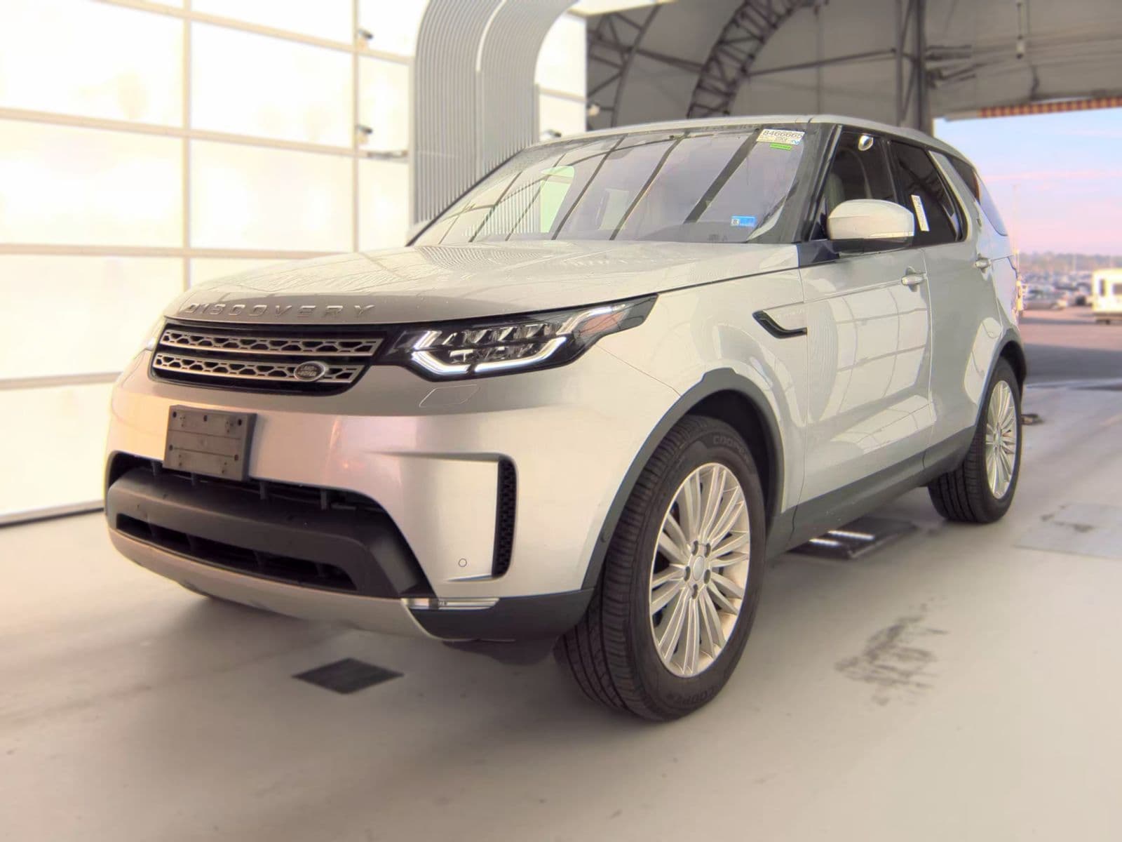 2018 LAND ROVER DISCOVERY HSE Luxury