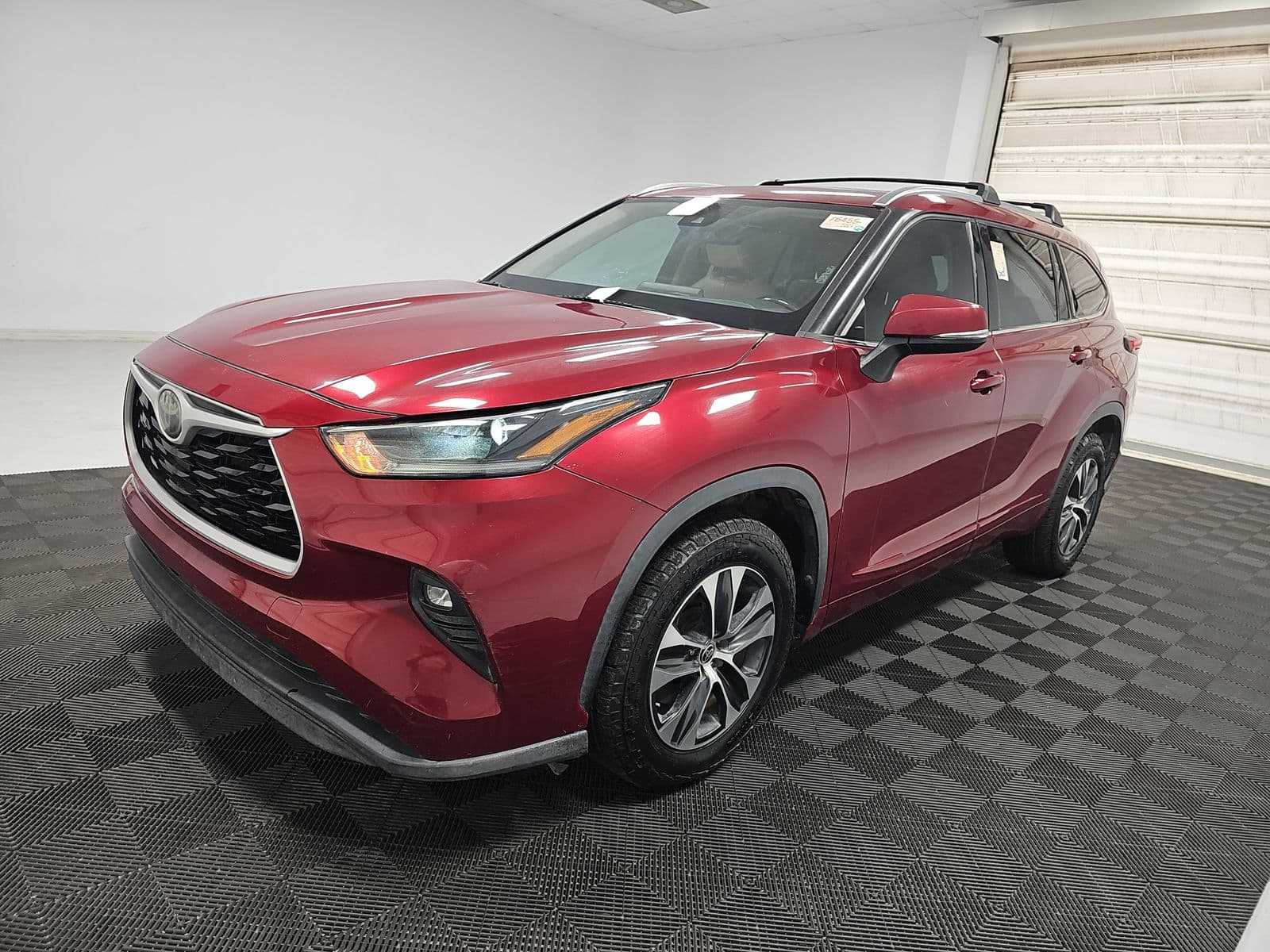 2021 TOYOTA HIGHLANDER XLE