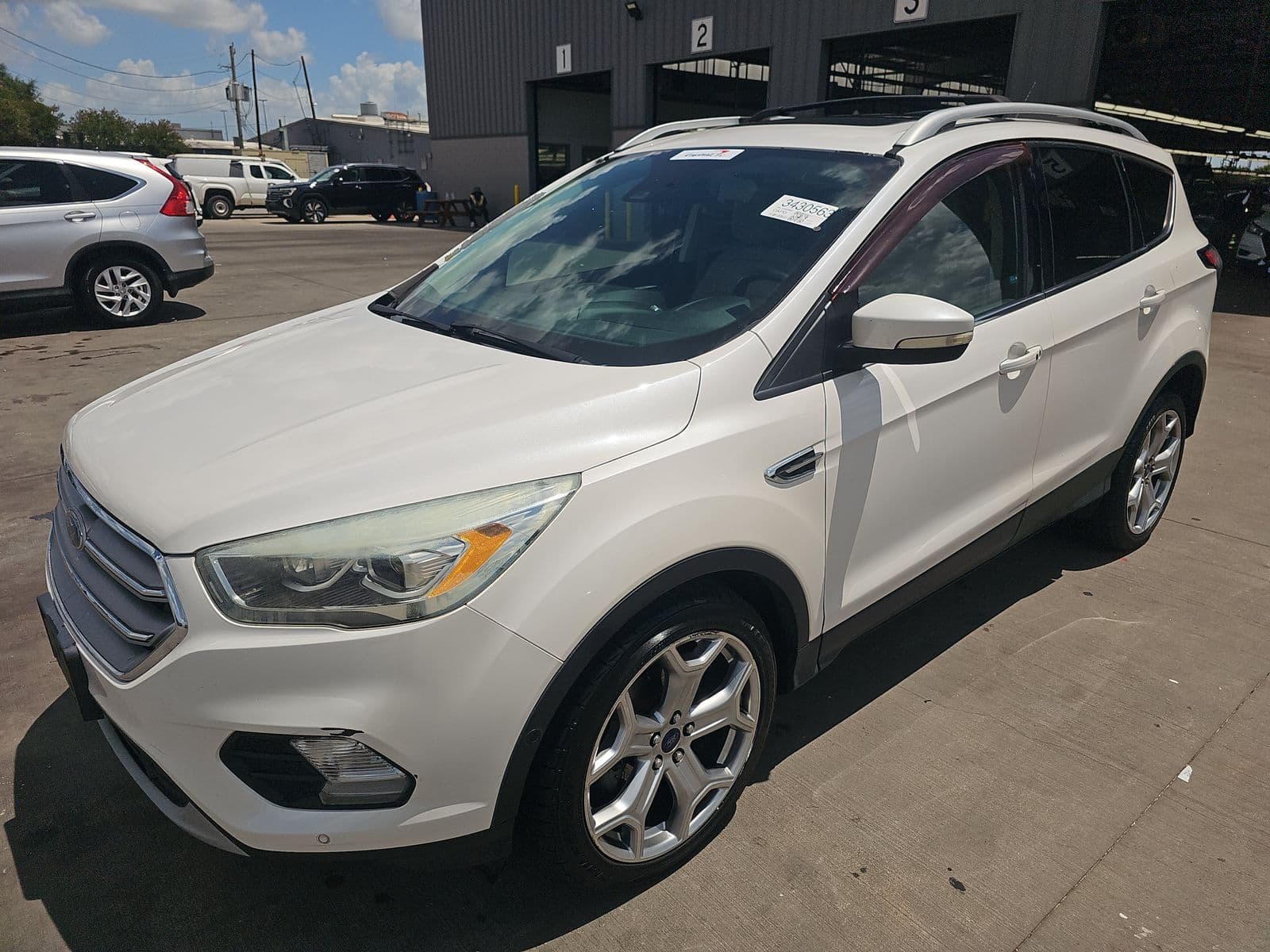 2017 FORD ESCAPE Titanium