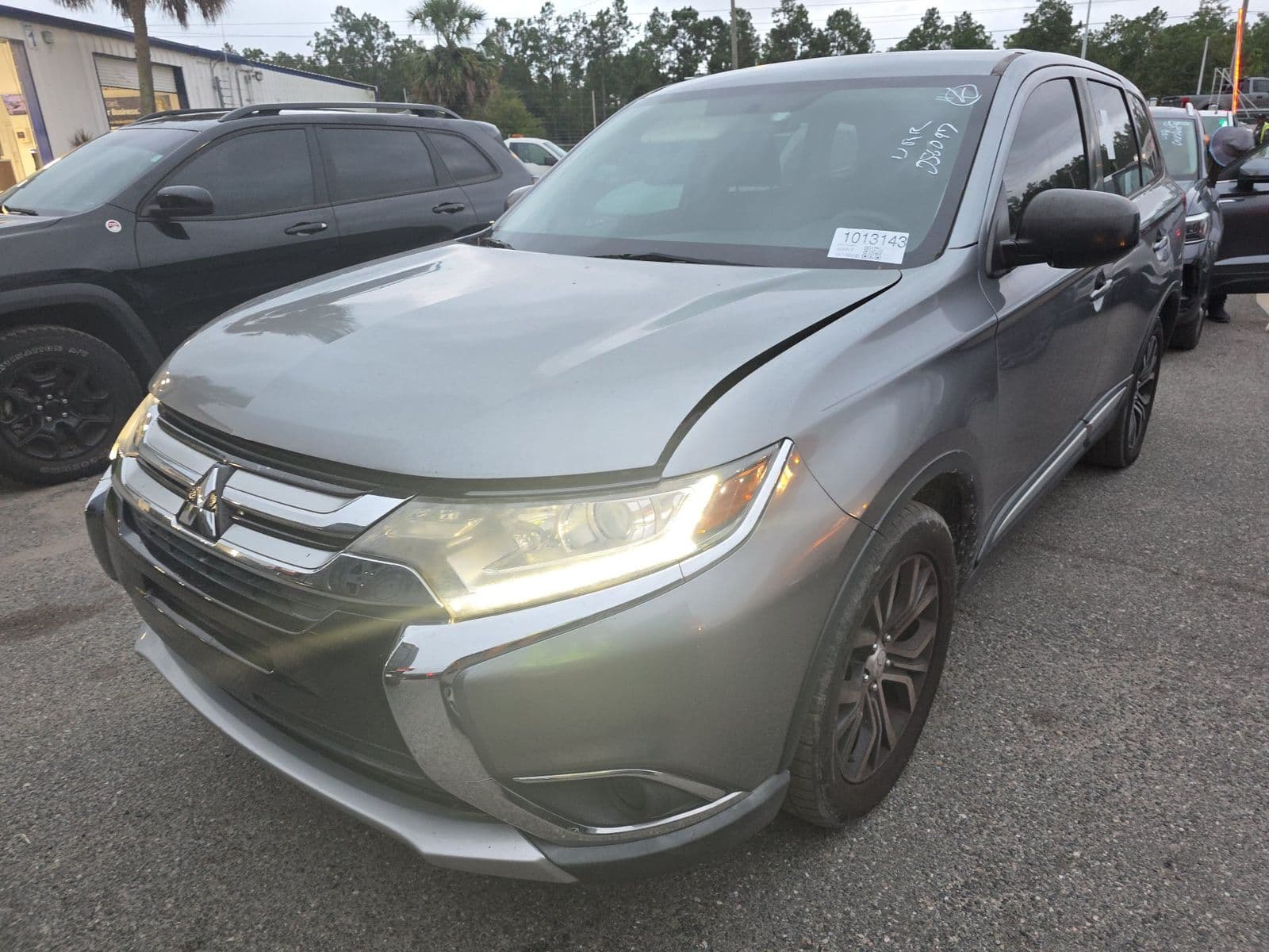 2018 MITSUBISHI OUTLANDER ES