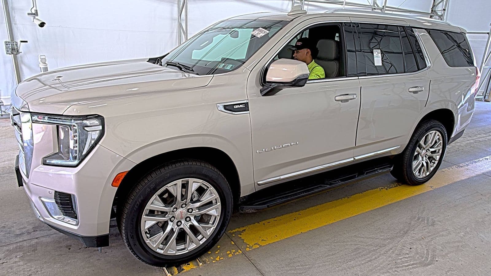 2021 GMC YUKON SLT