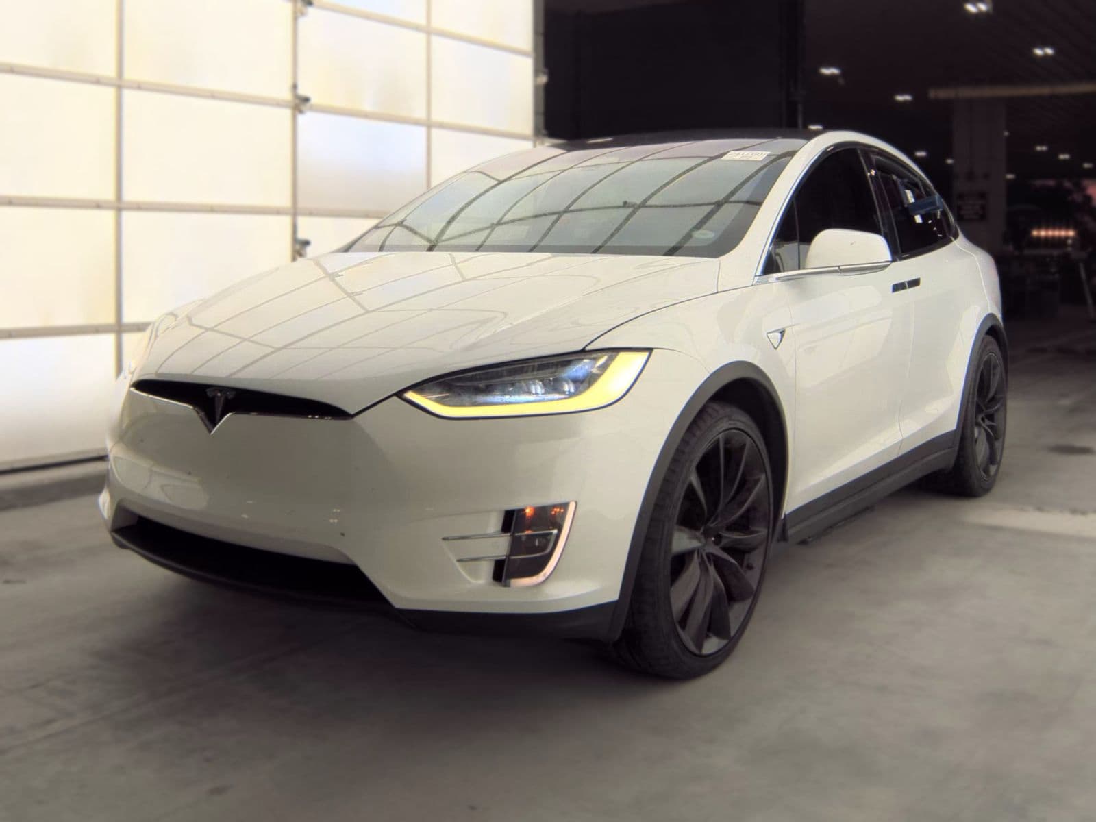 2020 TESLA MODEL X LONG RANGE Plus