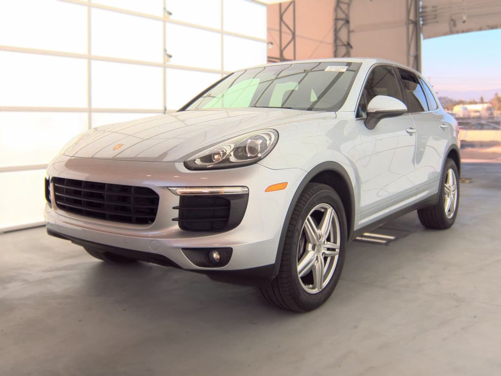 2018 PORSCHE CAYENNE Base