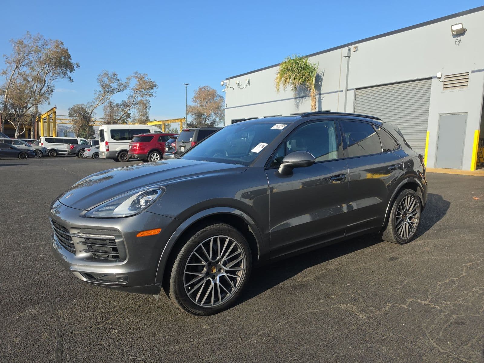 2020 PORSCHE CAYENNE Base