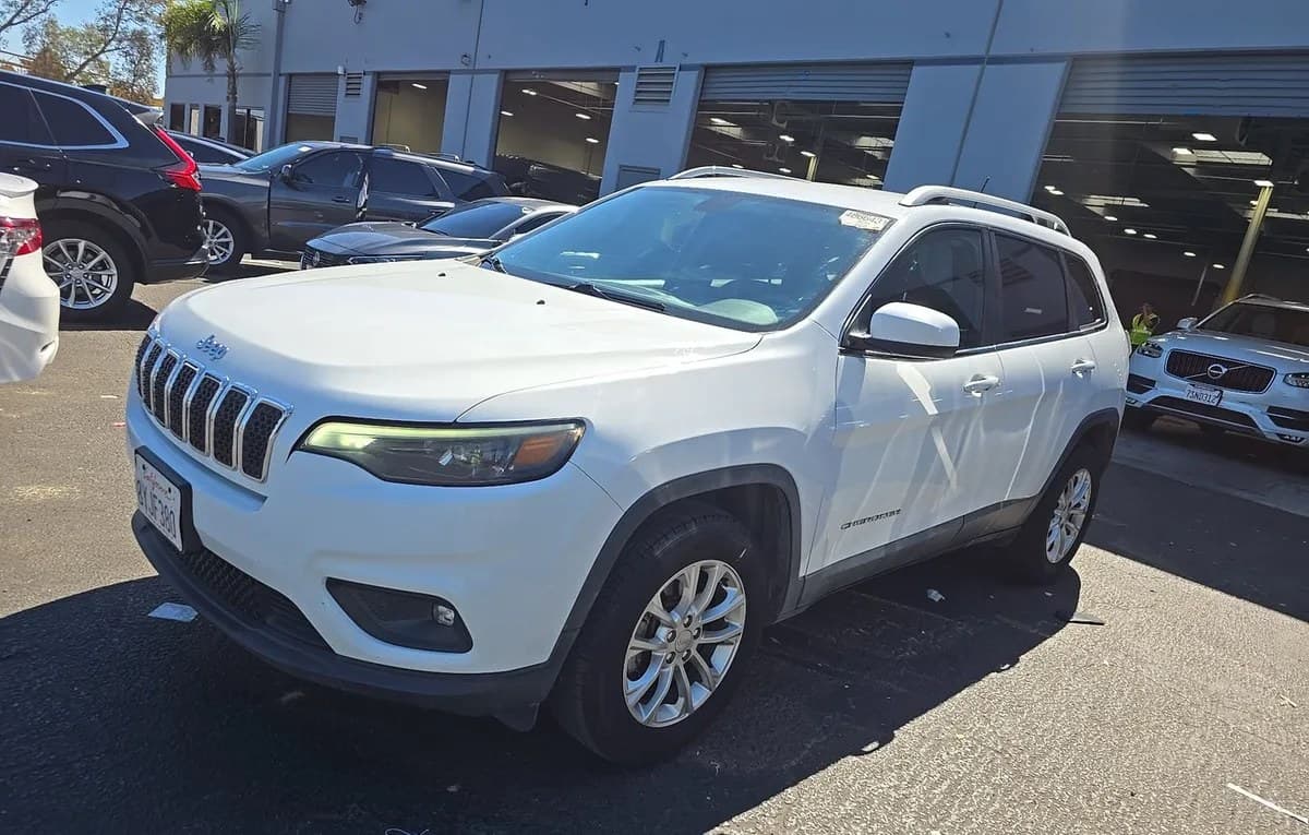 2019 JEEP CHEROKEE Latitude