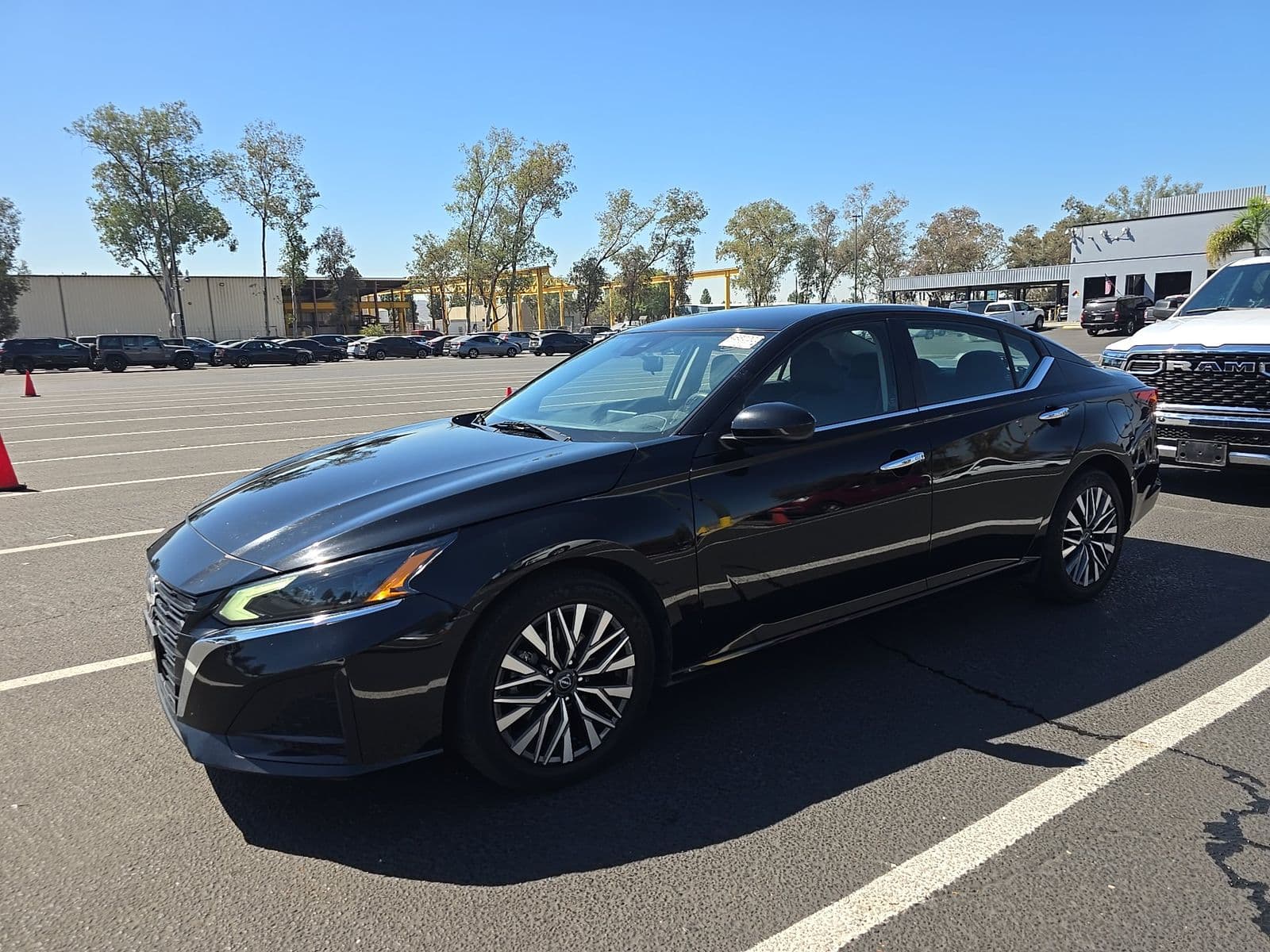 2023 NISSAN ALTIMA 2.5 SV