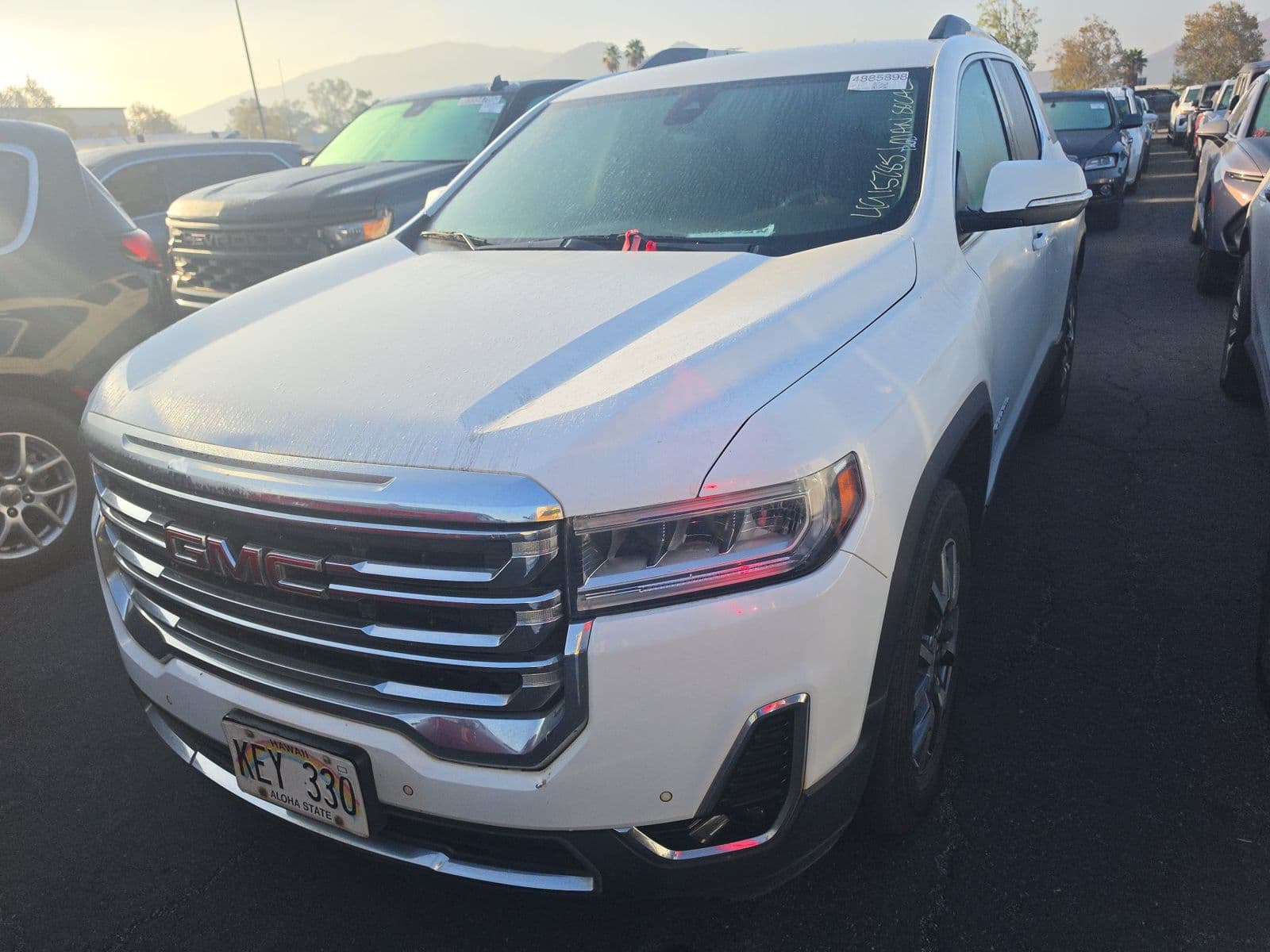 2023 GMC ACADIA SLT