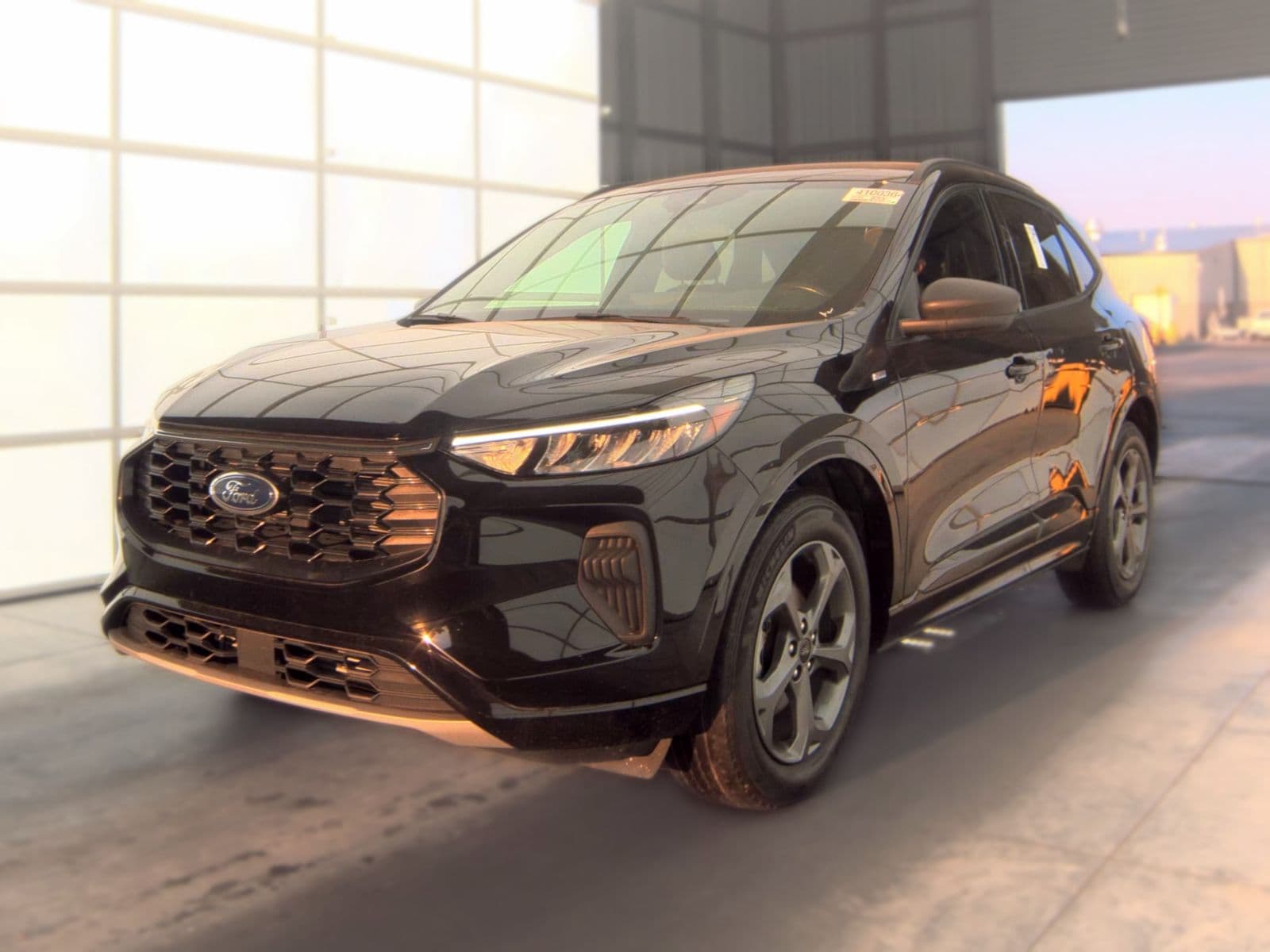 2024 FORD ESCAPE ST-Line 1