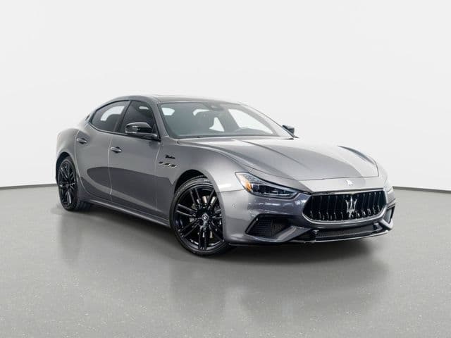 2023 MASERATI GHIBLI MODENA Q4