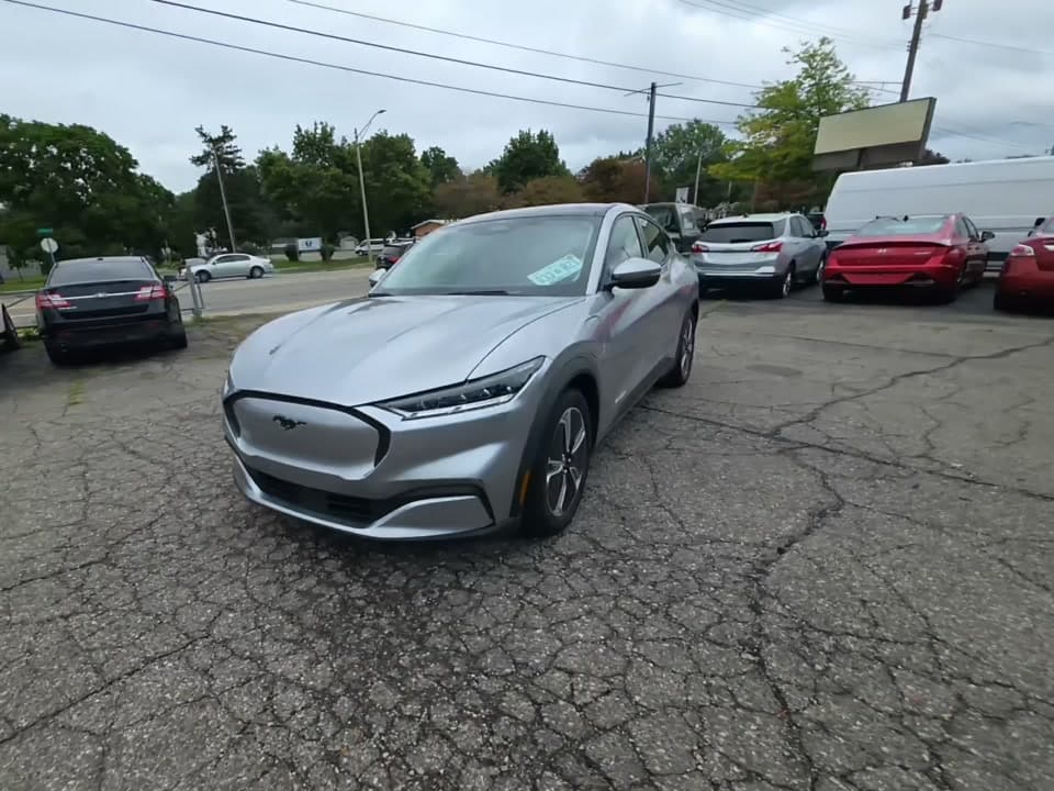 2021 FORD MUSTANG MACH-E Select 1