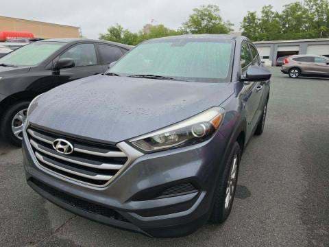 2017 HYUNDAI TUCSON SE 1