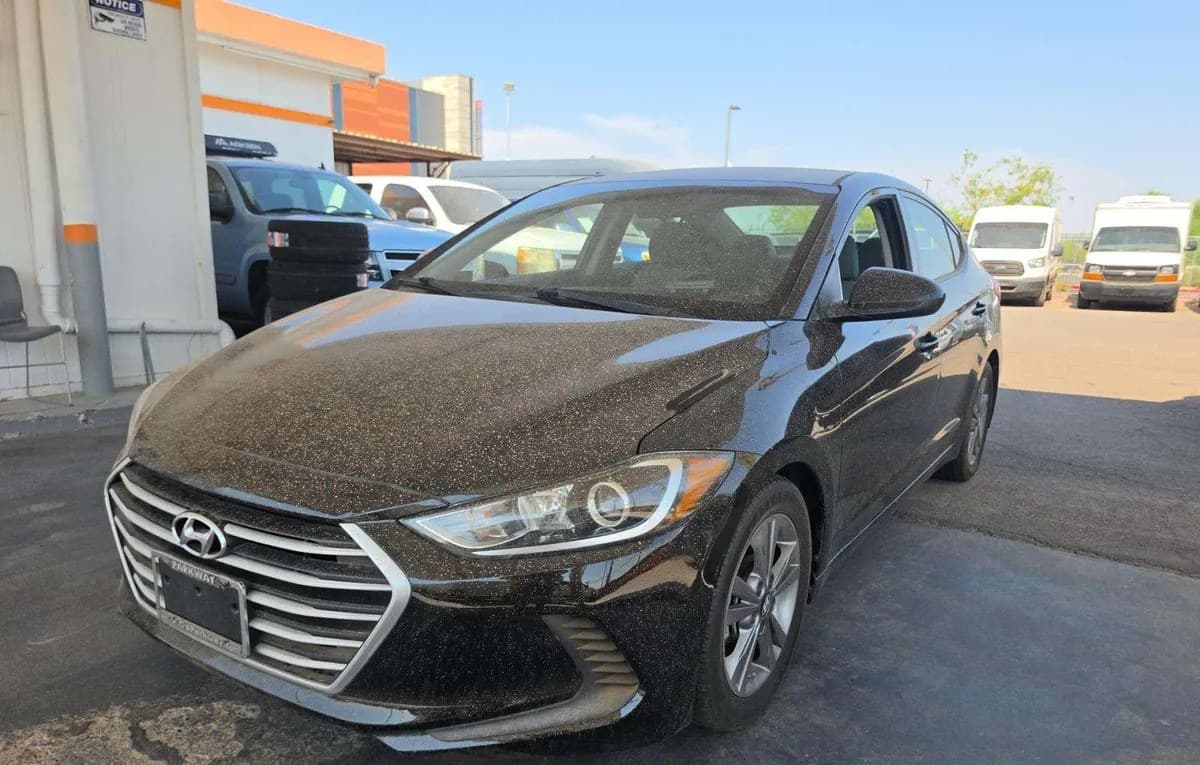 2017 HYUNDAI ELANTRA SE 1