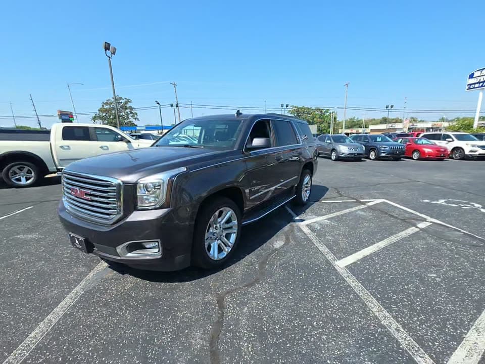 2017 GMC YUKON SLT 1