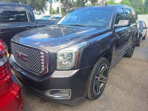 2017 GMC YUKON Denali 1