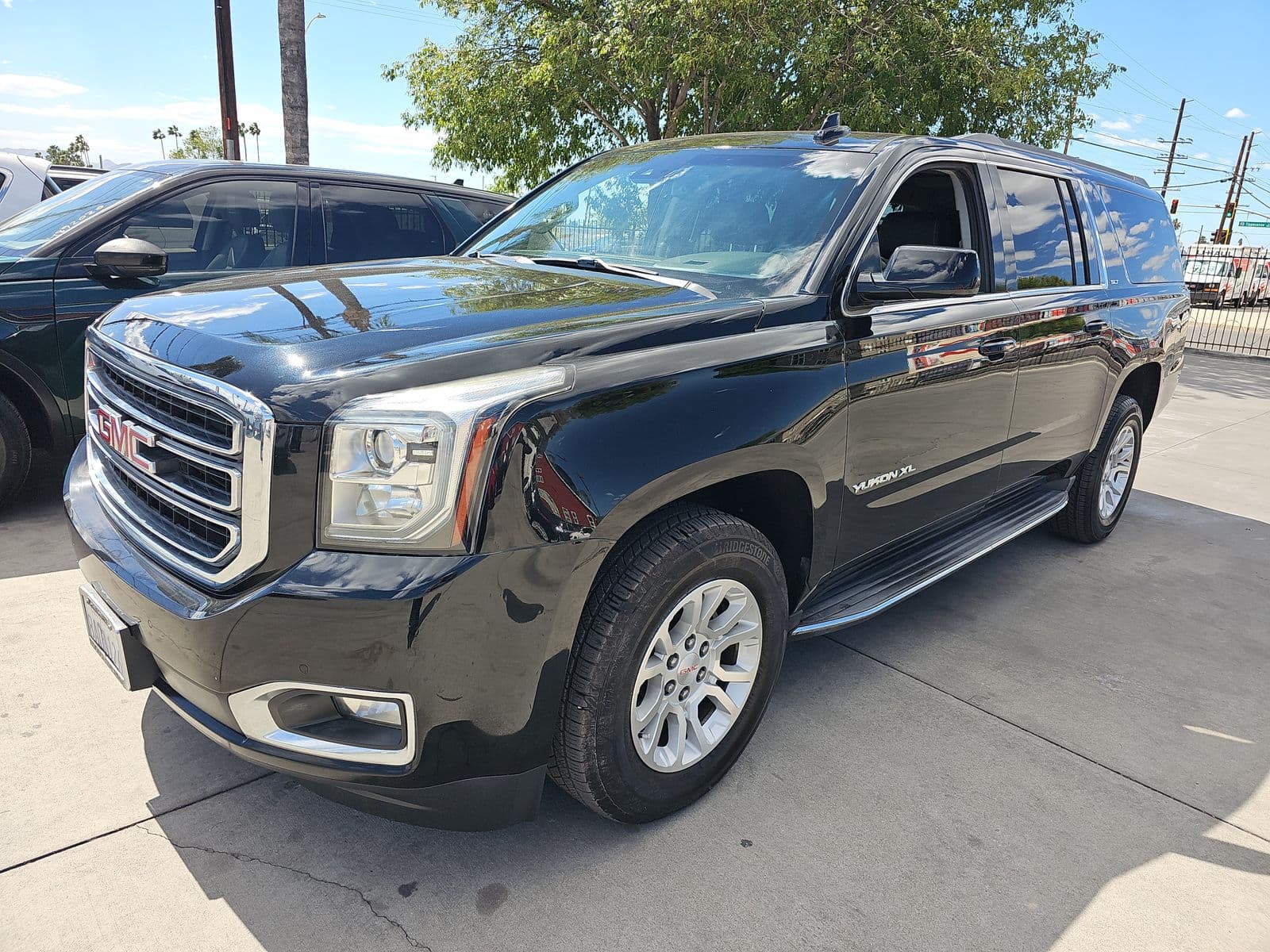 2017 GMC YUKON XL SLT