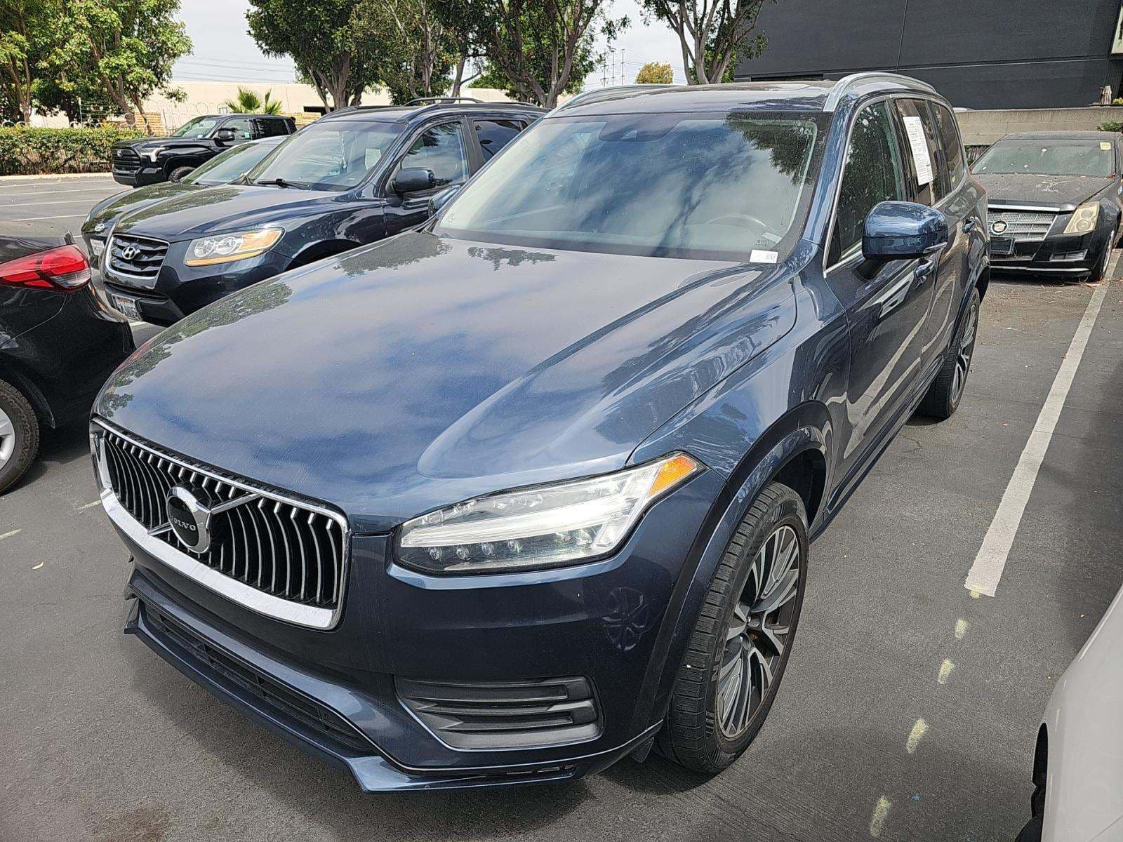 2020 VOLVO XC90 T5 Momentum
