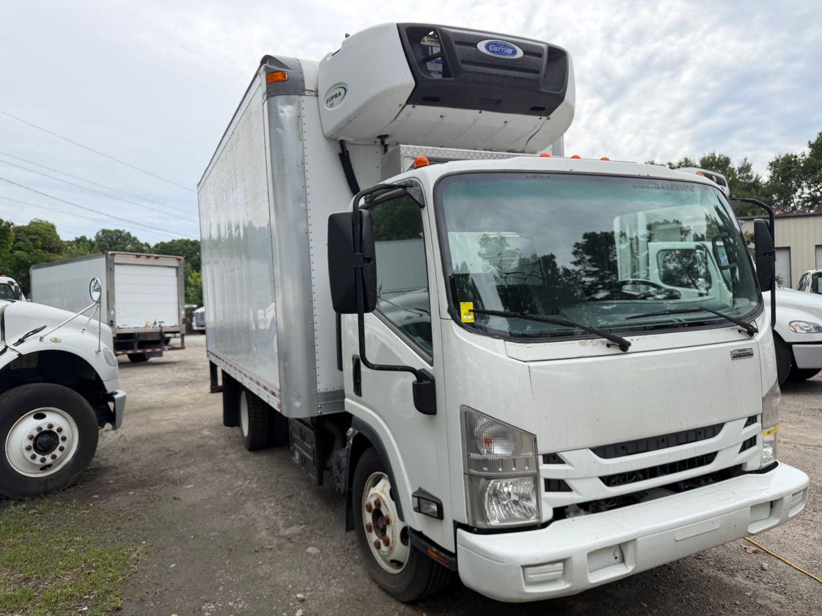 2018 ISUZU NPR XD Base