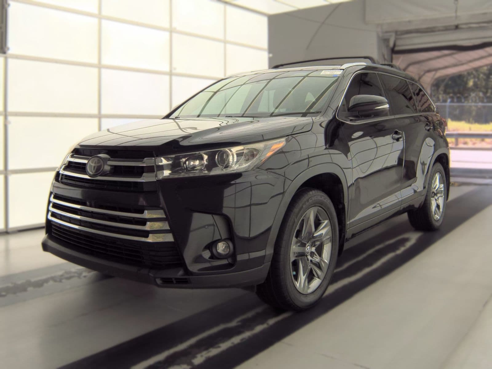 2019 TOYOTA HIGHLANDER LIMITED Platinum