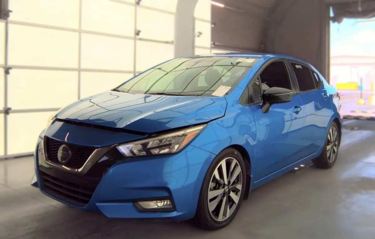 2020 NISSAN VERSA SR 1