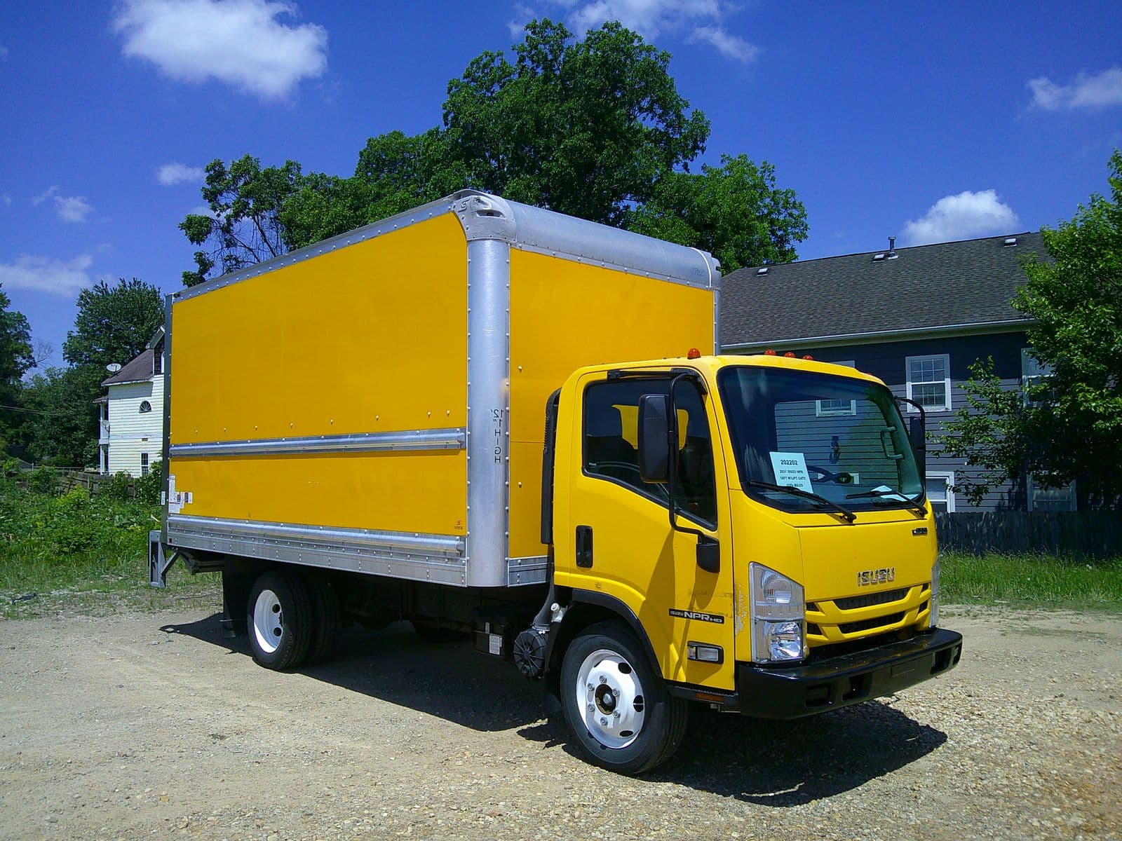 2021 ISUZU NPR HD Base