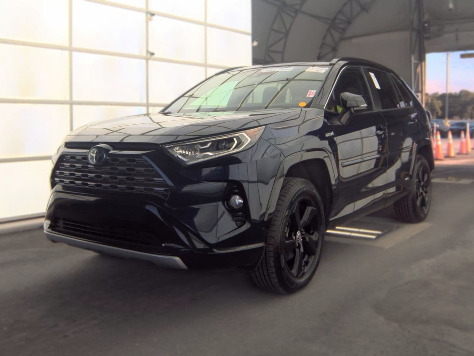 2021 TOYOTA RAV4 HYBRID XSE