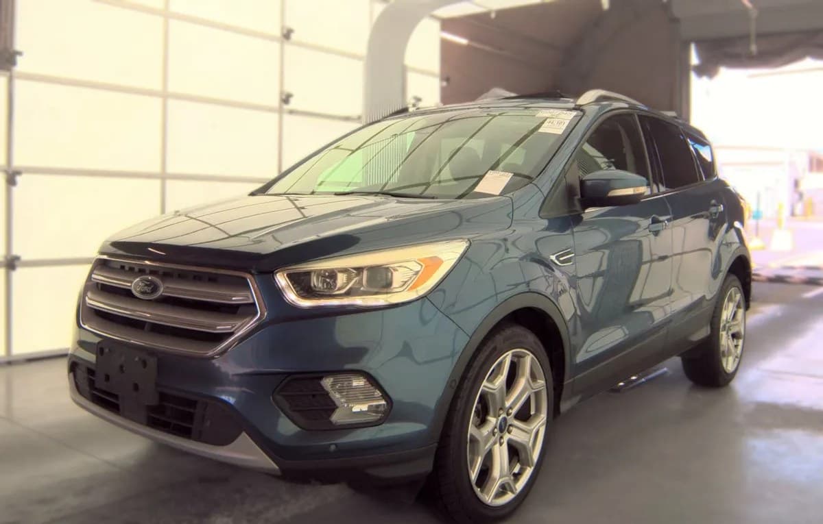 2018 FORD ESCAPE Titanium