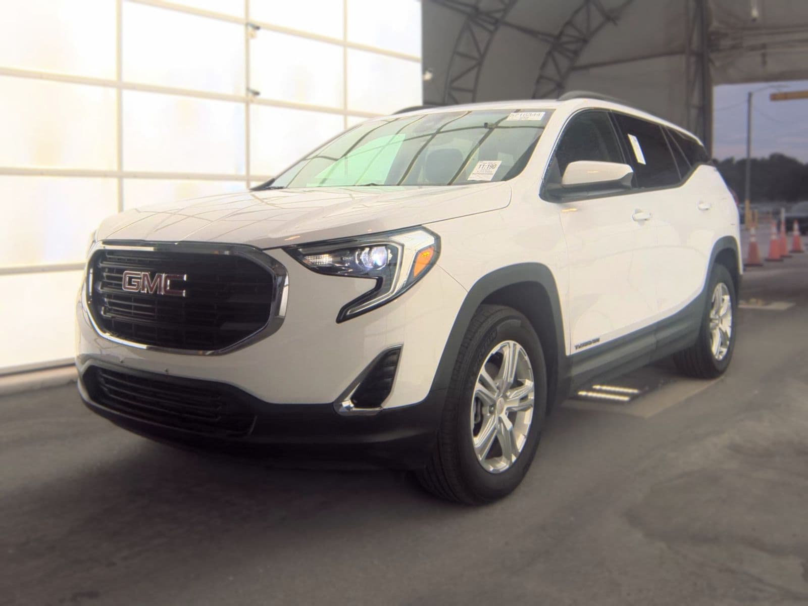 2020 GMC TERRAIN SLE 1