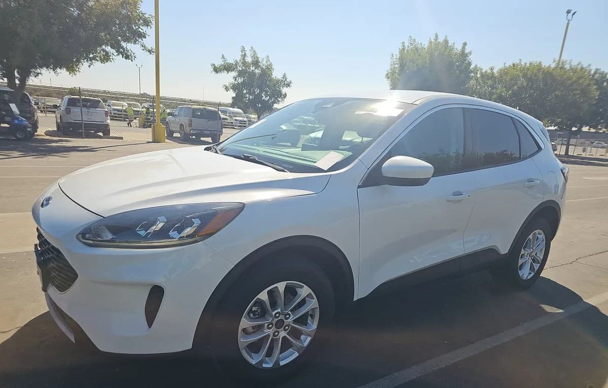 2020 FORD ESCAPE SE 1