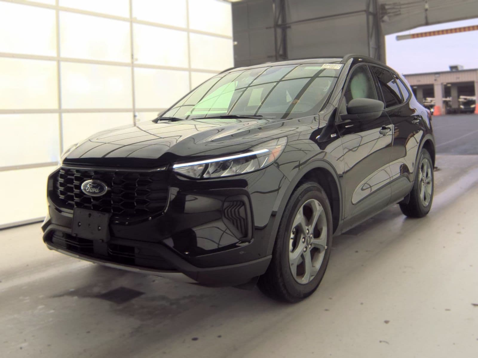 2025 FORD ESCAPE ST-Line 1