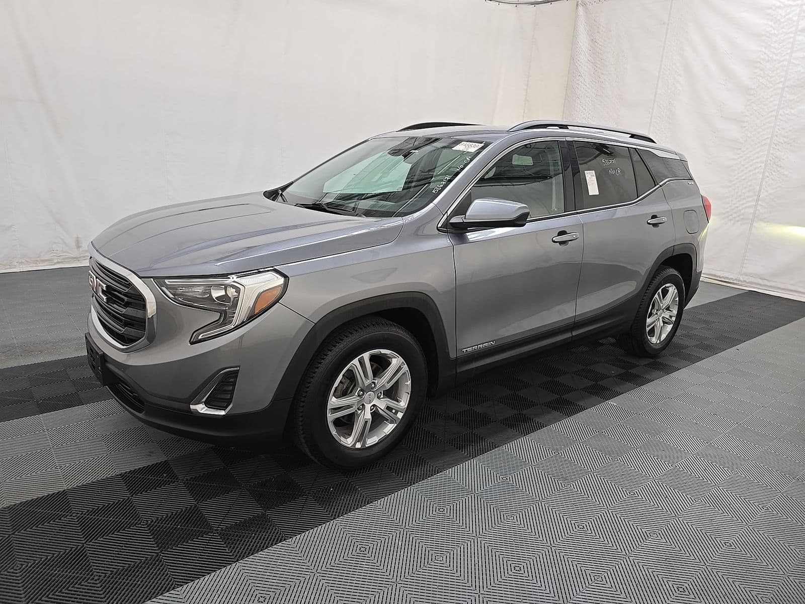 2019 GMC TERRAIN SLE 1