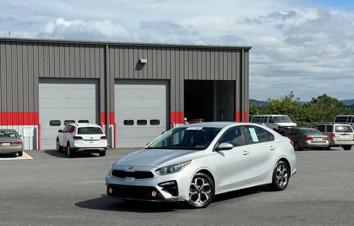 2019 KIA FORTE LXS