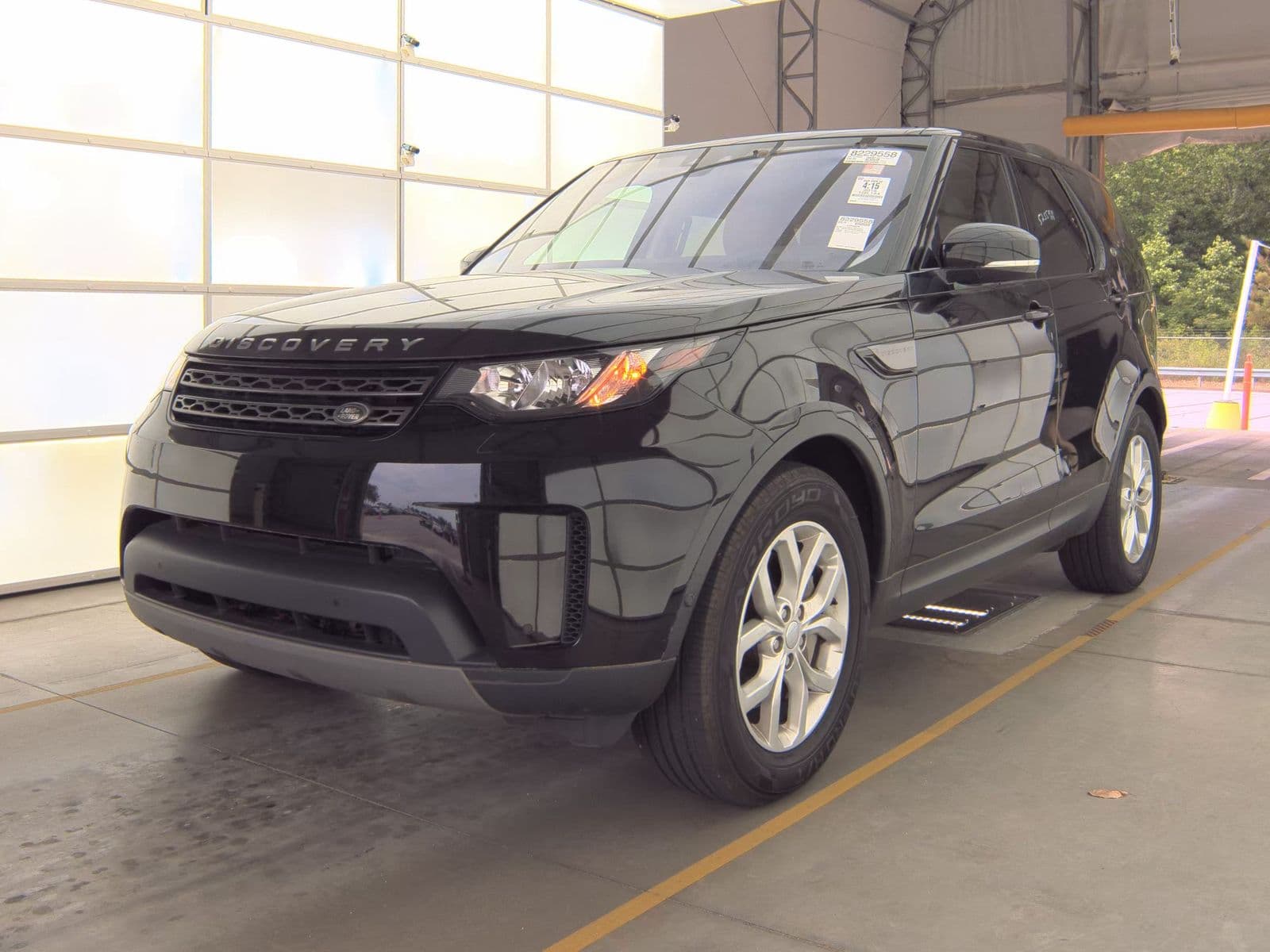 2018 LAND ROVER DISCOVERY SE