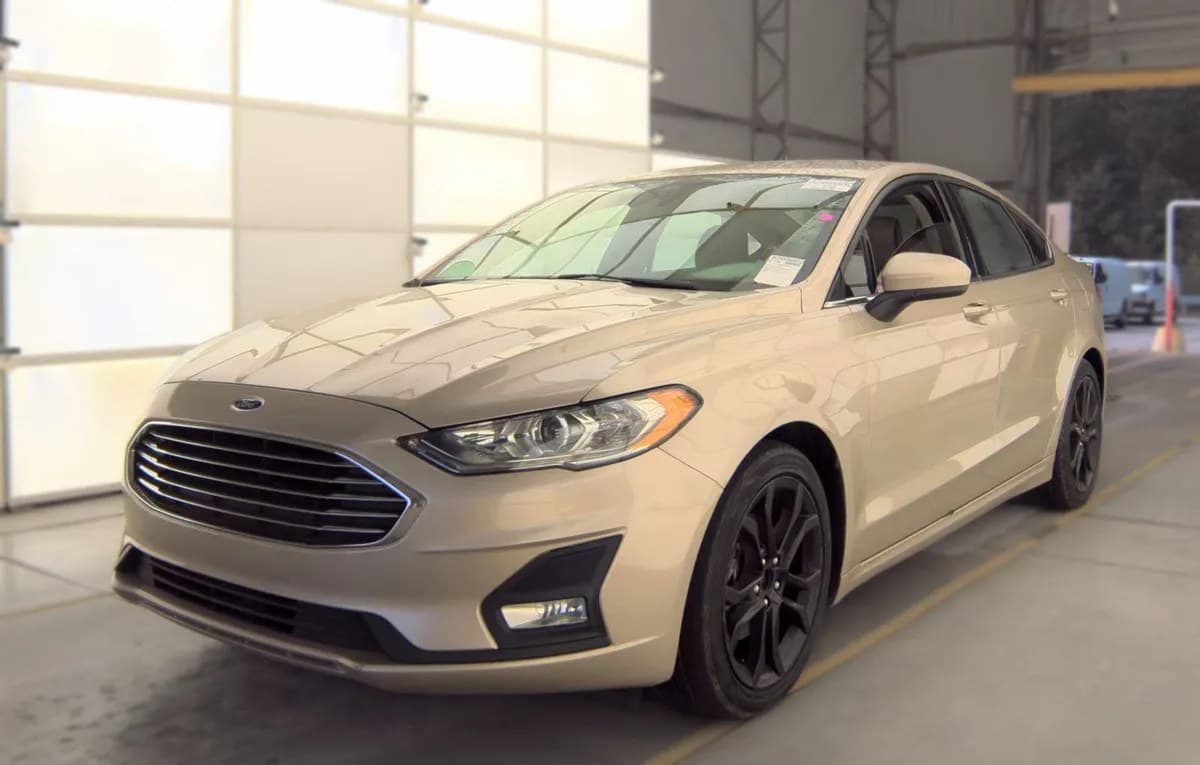 2019 FORD FUSION SE 1