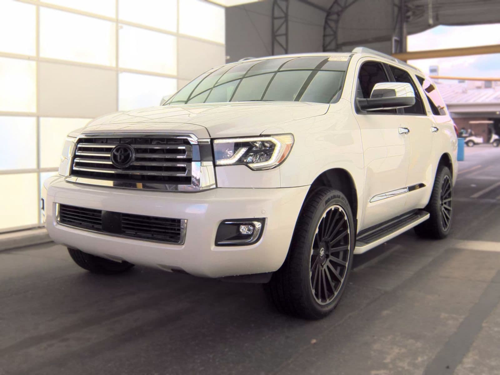 2019 TOYOTA SEQUOIA Platinum