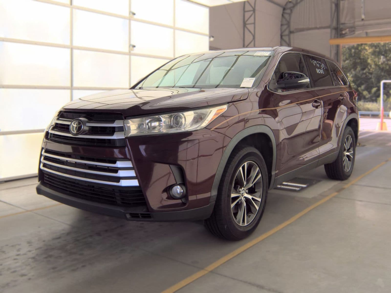 2019 TOYOTA HIGHLANDER LE Plus