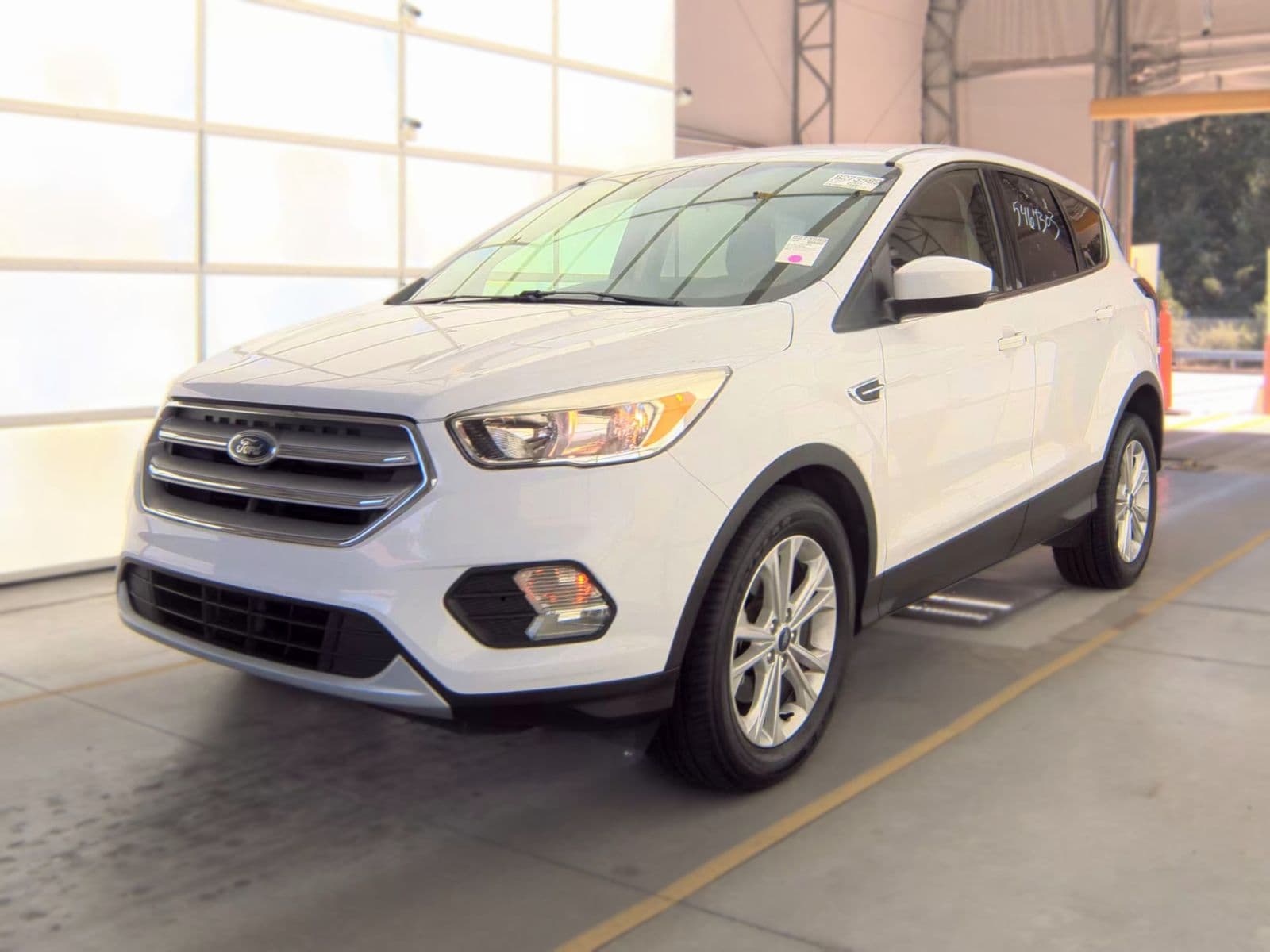 2019 FORD ESCAPE SE 1