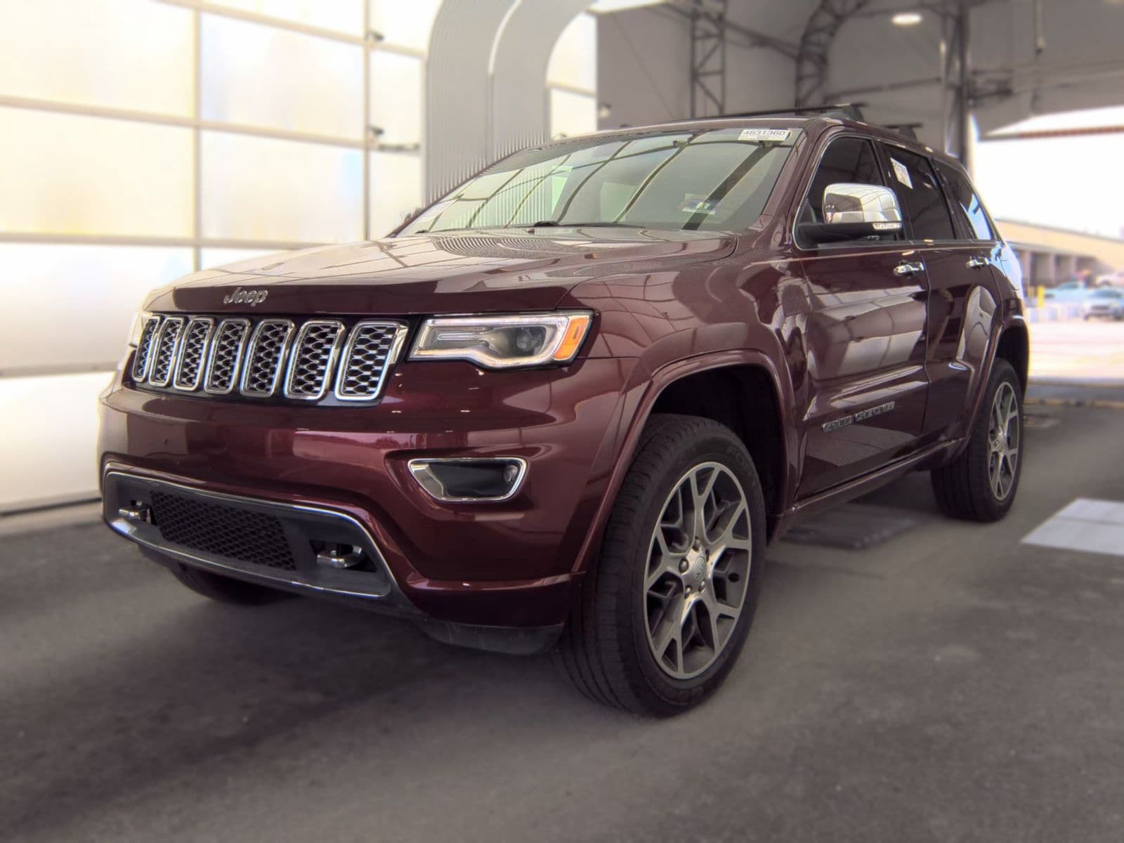 2019 JEEP GRAND CHEROKEE Overland 1