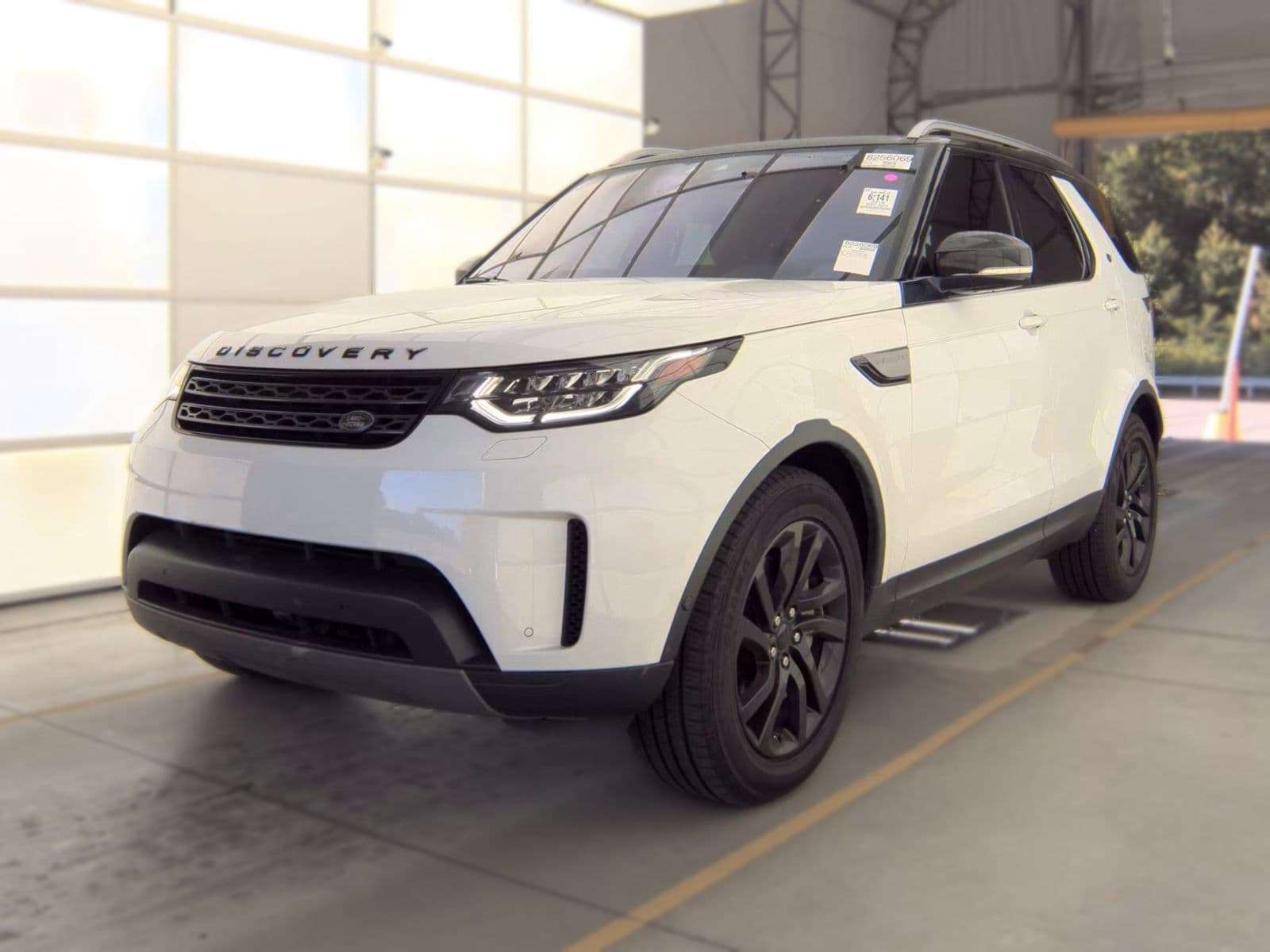 2018 LAND ROVER DISCOVERY SE