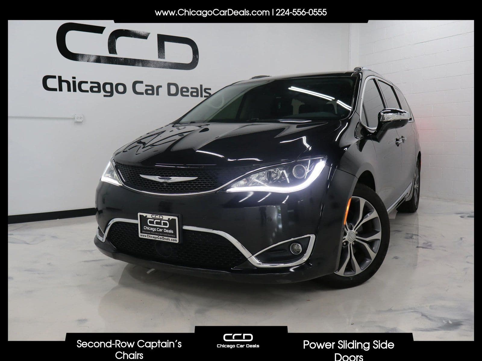 2017 CHRYSLER PACIFICA Limited 1