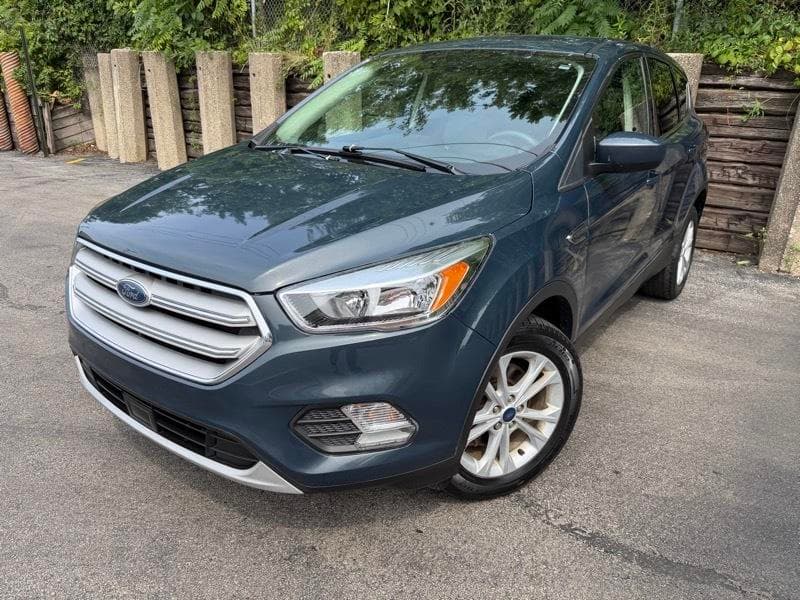 2019 FORD ESCAPE SE 1