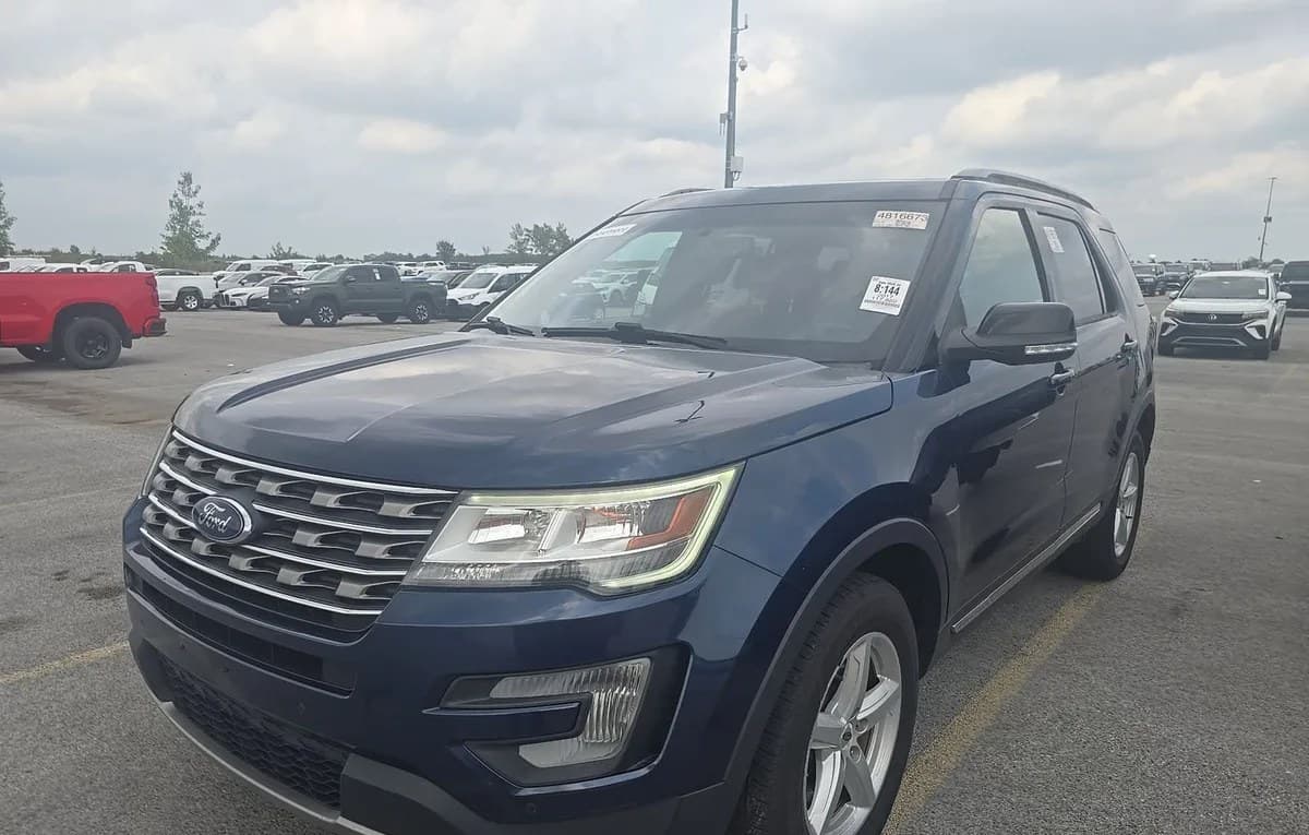 2017 FORD EXPLORER XLT 1